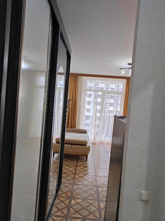 Apartment On Sherif Khimshiashvili Street 15B バトゥーミ エクステリア 写真
