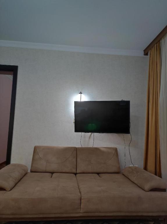 Apartment On Sherif Khimshiashvili Street 15B バトゥーミ エクステリア 写真