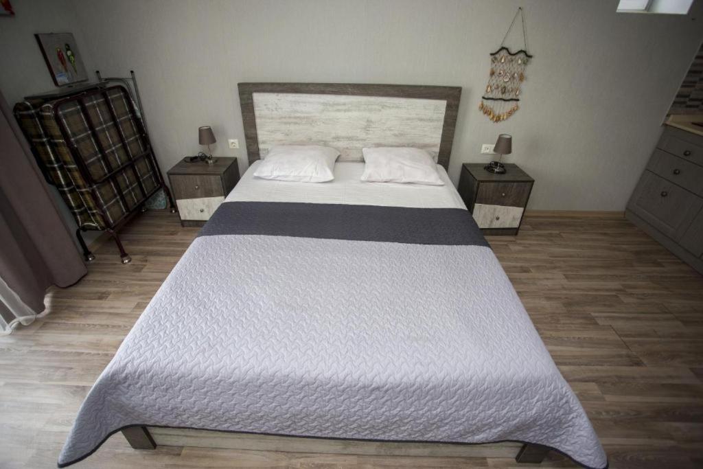 Apartment On Sherif Khimshiashvili Street 15B バトゥーミ エクステリア 写真