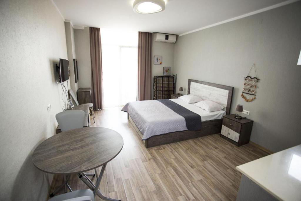 Apartment On Sherif Khimshiashvili Street 15B バトゥーミ エクステリア 写真